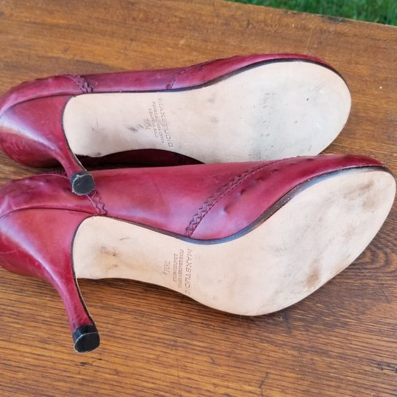 Max Studio Round Toe 1930's Style Raspberry Red Leather Pumps Women's Size 7.5 - Picture 10 of 10